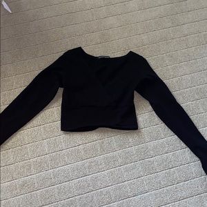 Brandy Melville cropped long sleeve shirt